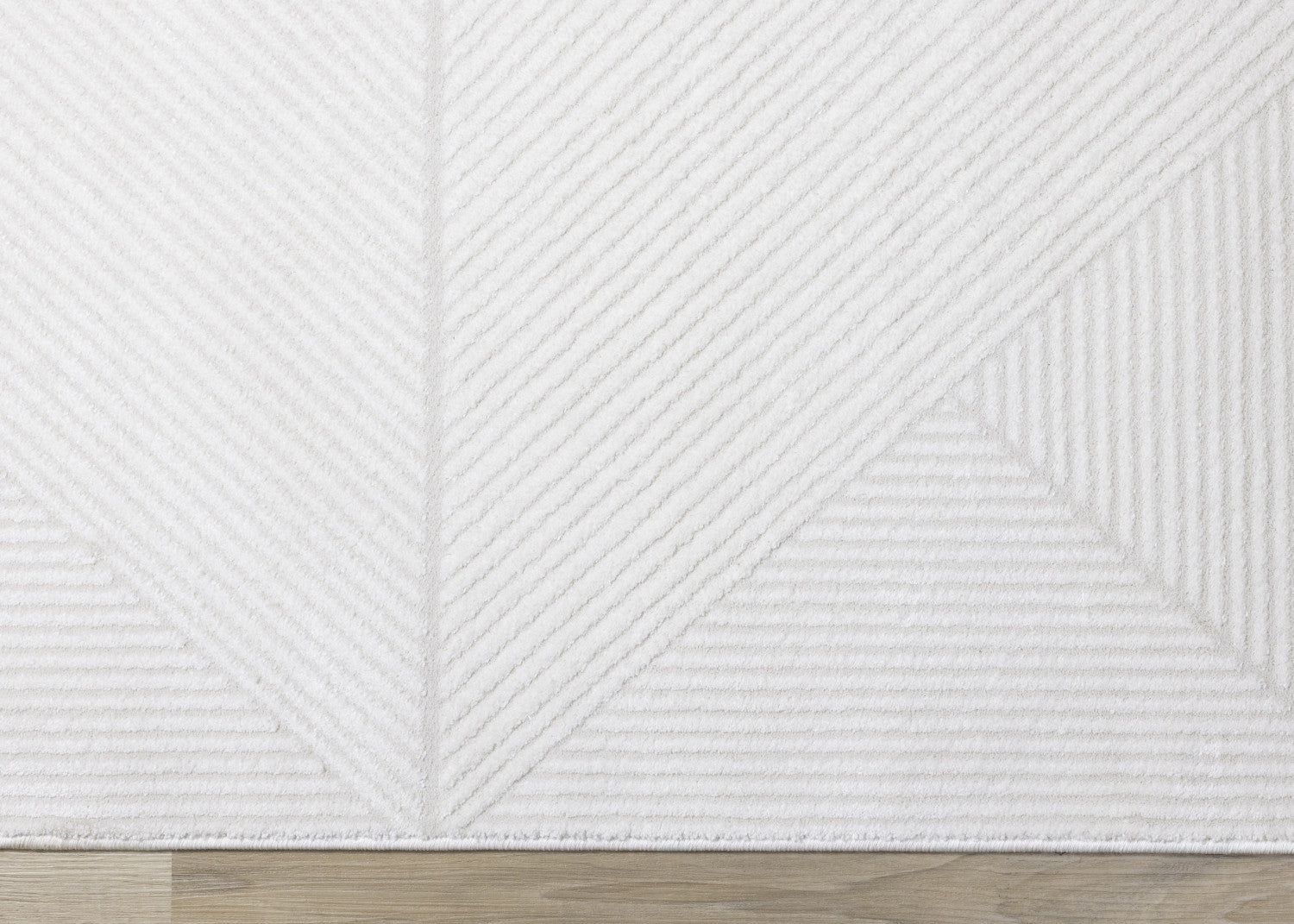 Hillary Neutral Diamonds Area Rug - 7' X 10' - Cream