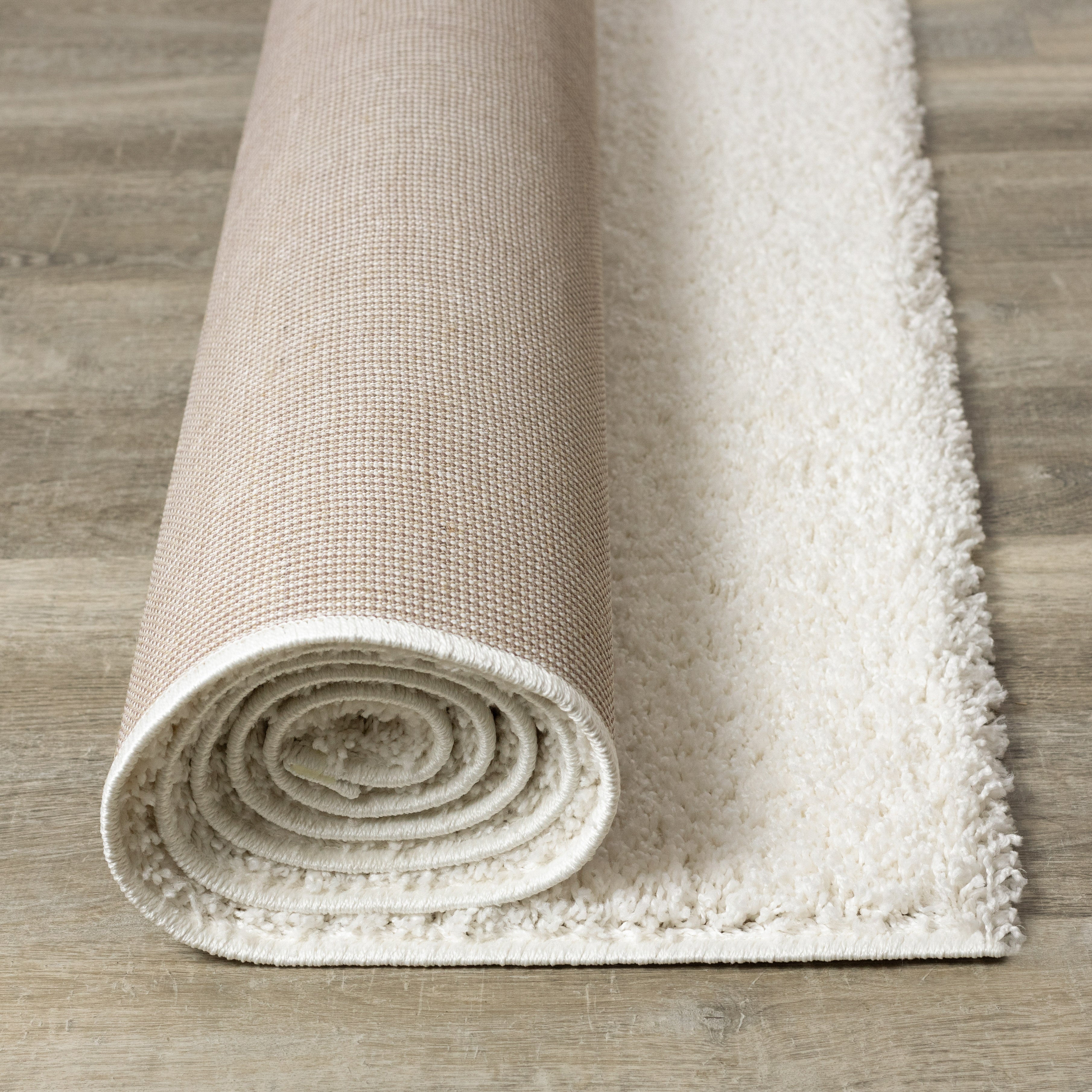 Brio 5'3" x 7'7" Shag Area Rug - Cream