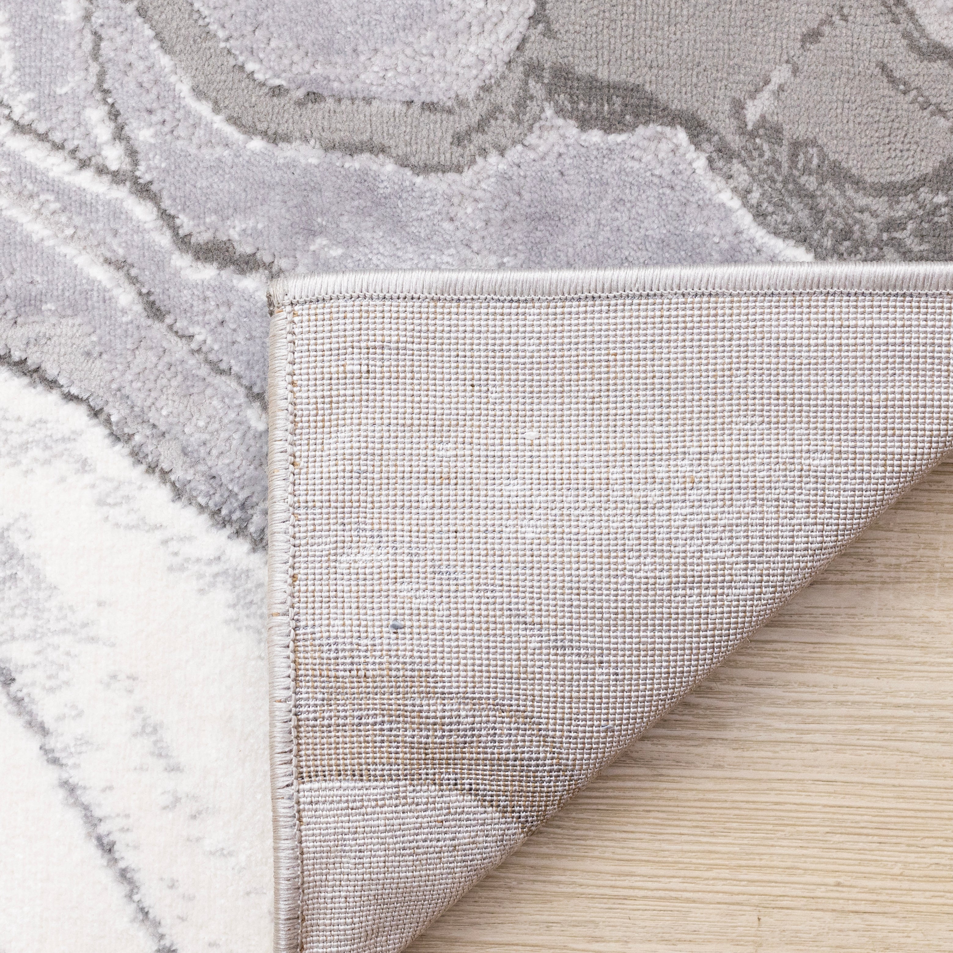 Frosted Cloud 5'3" x 7'7" Marble Design Area Rug - Grey, White