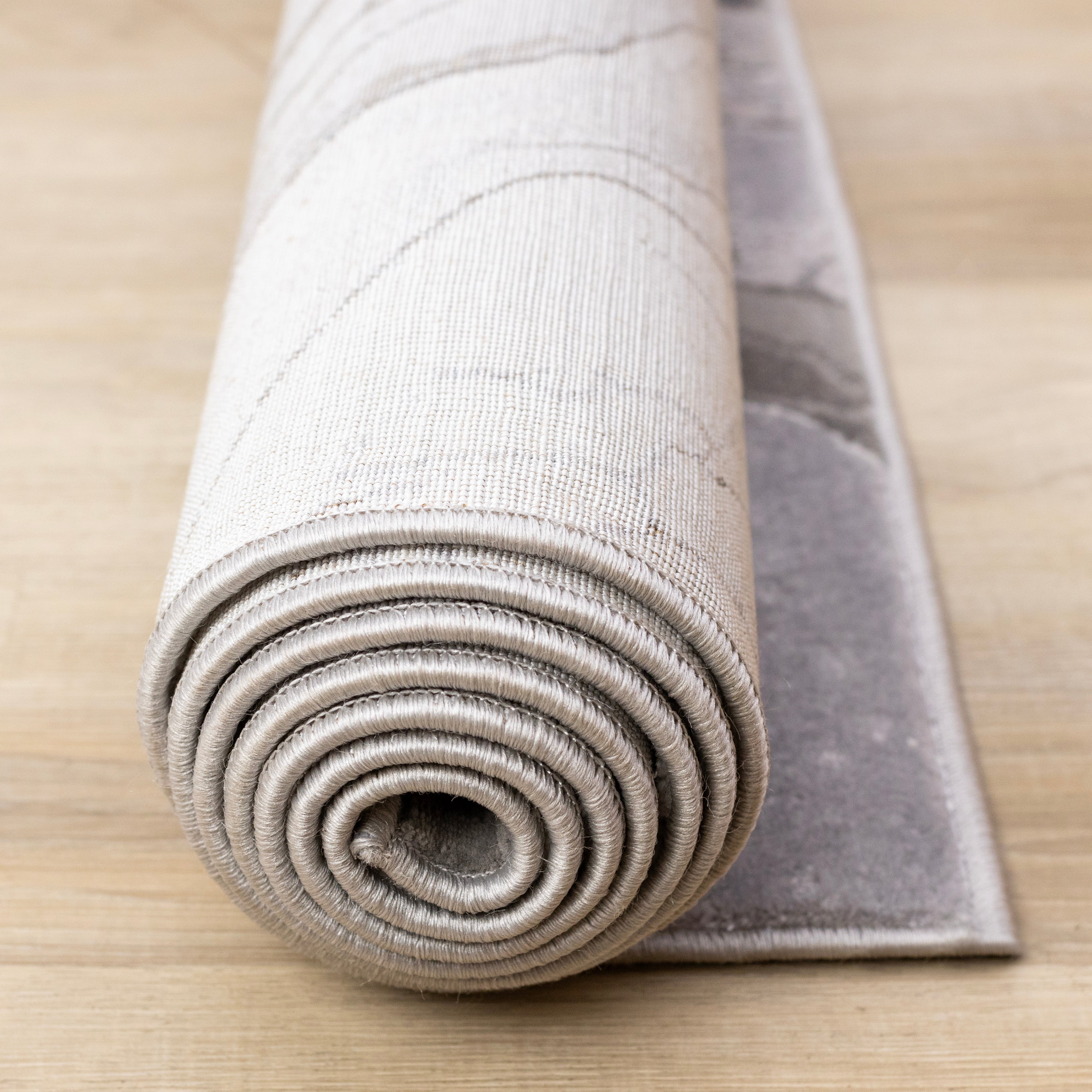 Frosted Cloud 5'3" x 7'7" Marble Design Area Rug - Grey, White