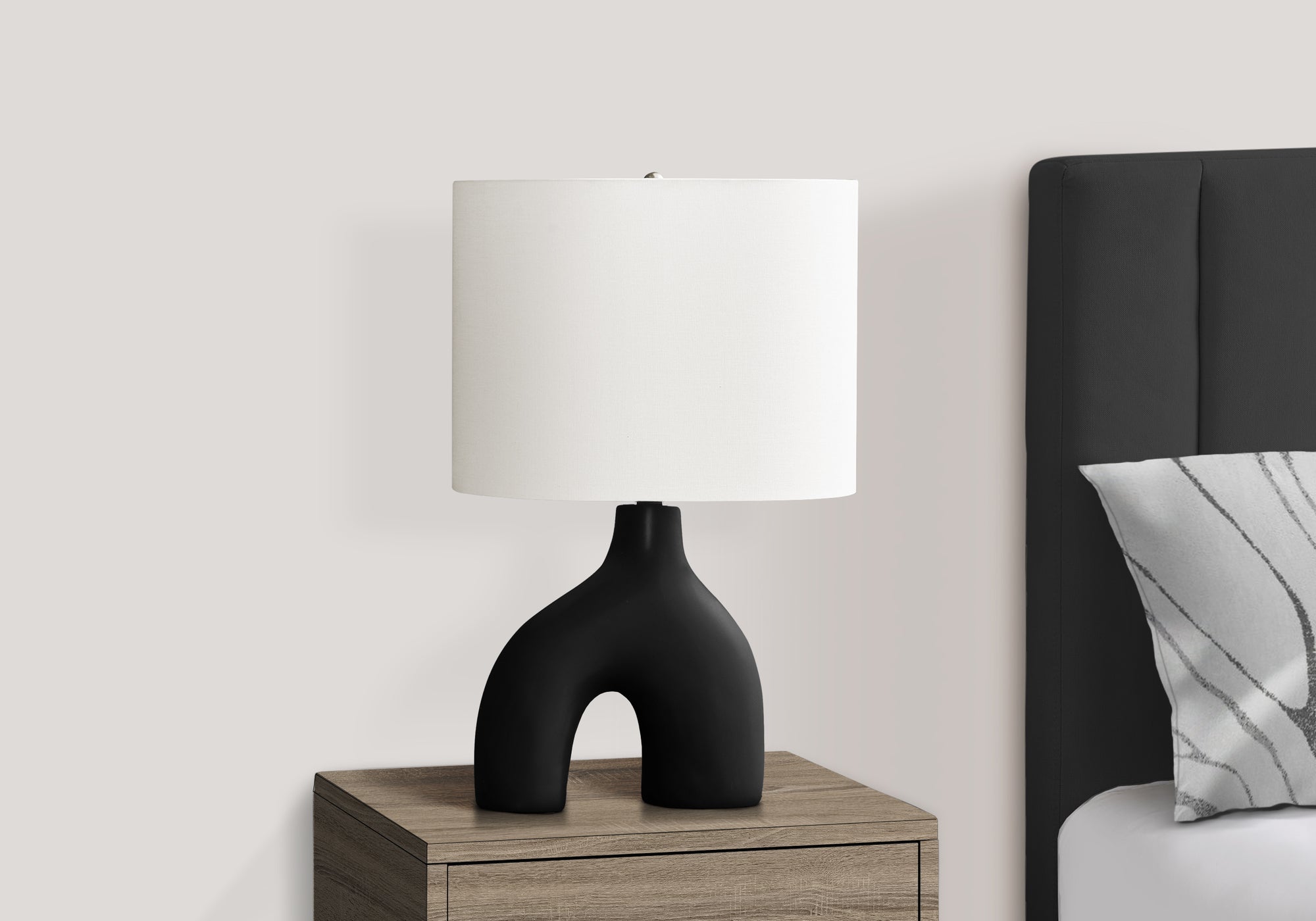 Elm Table Lamp - Black