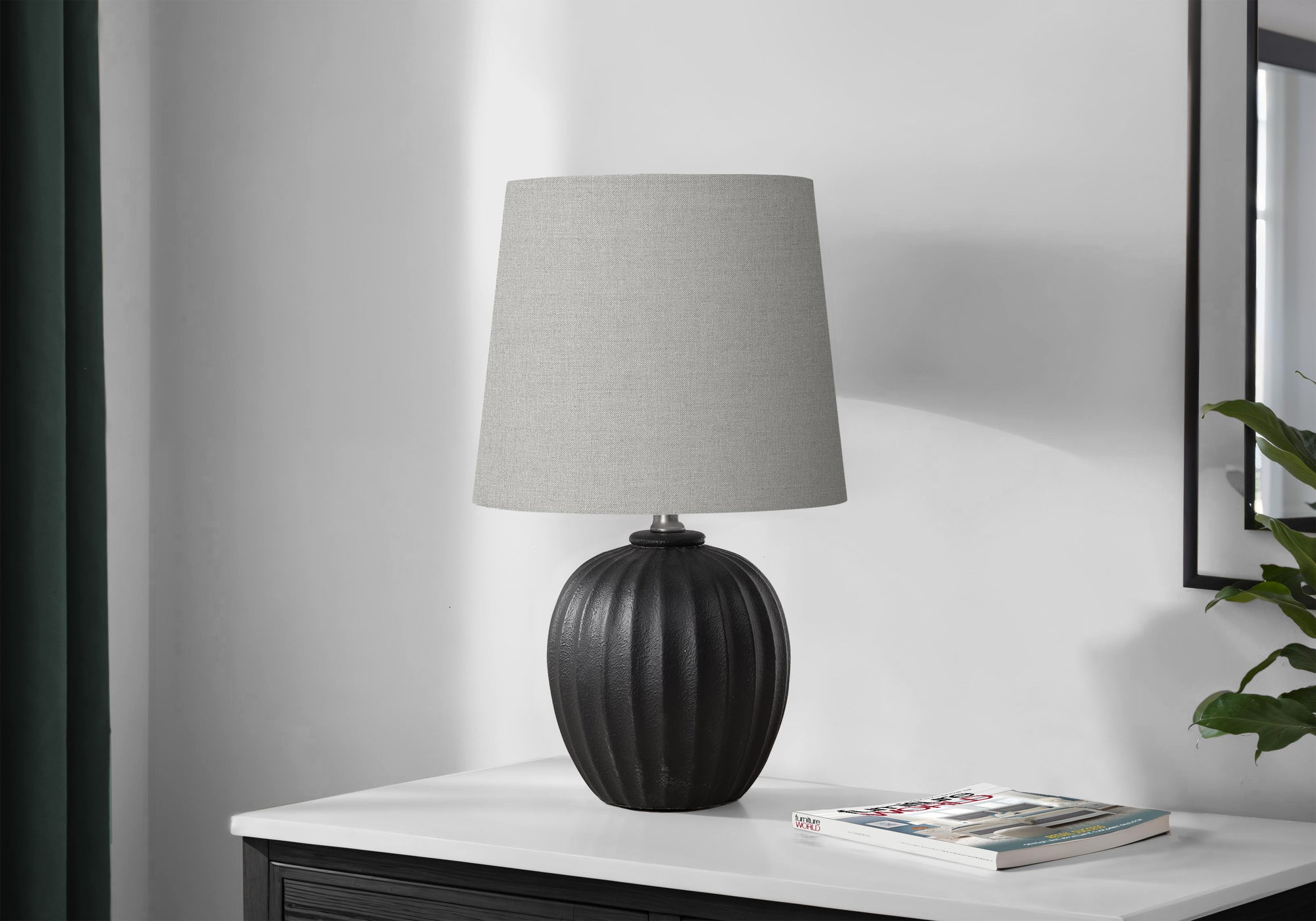 Zoren Table Lamp - Black