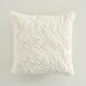 En harmonie Coussin 18 po x 18 po en fausse fourrure - blanc