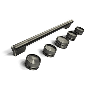 KitchenAid Trousse d’accessoires (poignée et boutons) pour cuisinière au gaz de style commercial de 30 po minerai noir W11774748