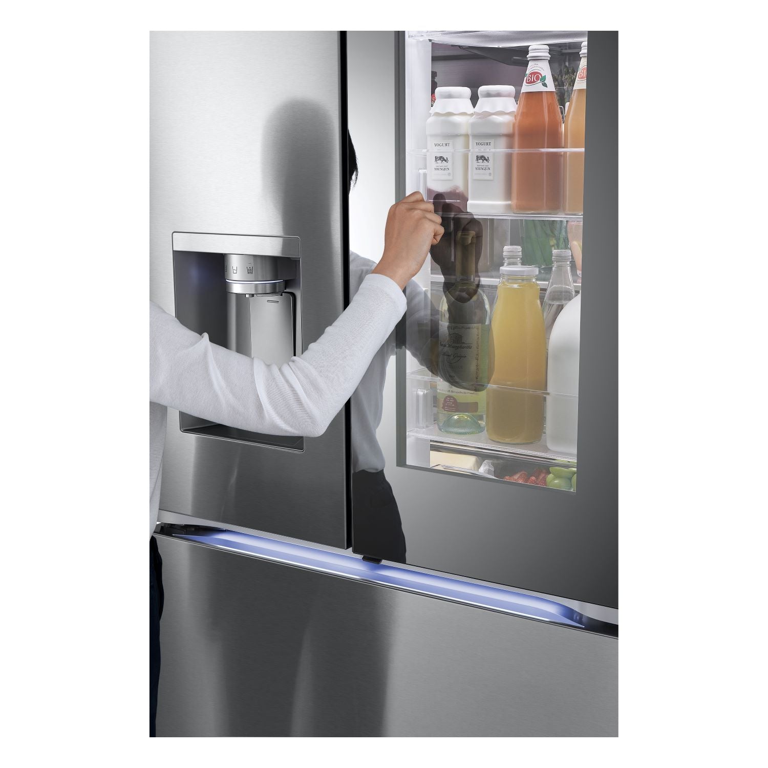 LG 35.75" 31 Cu.Ft. Stainless Steel Smart Mirror InstaView™ Door-in-Door® French Door Refrigerator - LRYKS3106S