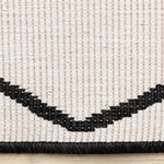 Bristol 5'3" x 7'7" White Black Trellis Reversible Area Rug - White
