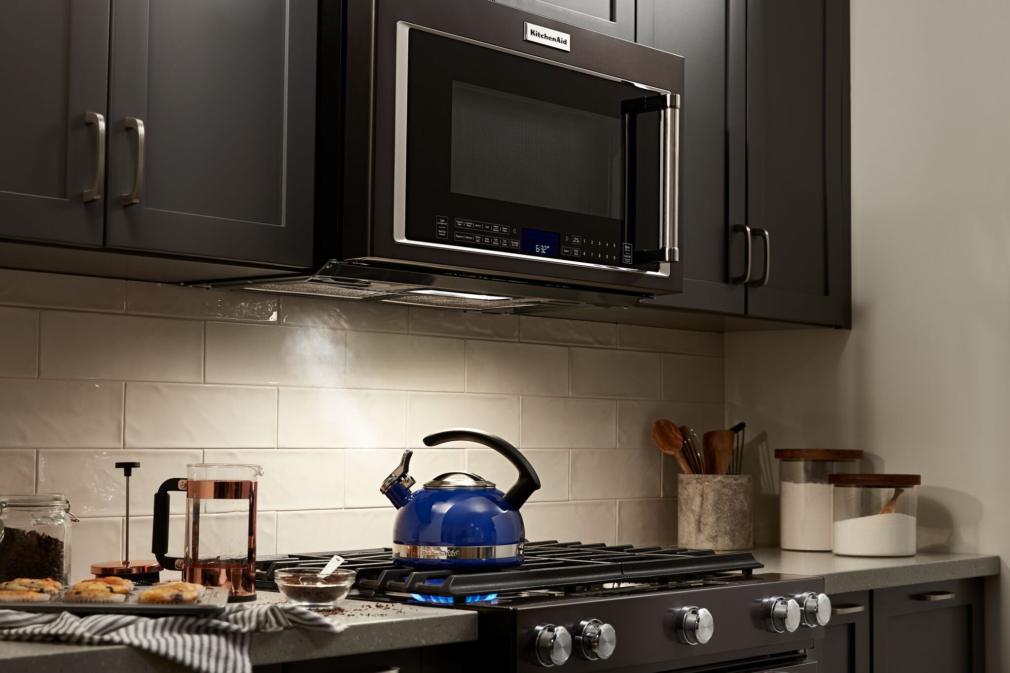KitchenAid Black Stainless Steel with PrintShield™ Finish Over-the-Range Microwave (1.90 Cu Ft) - YKMHC319LBS