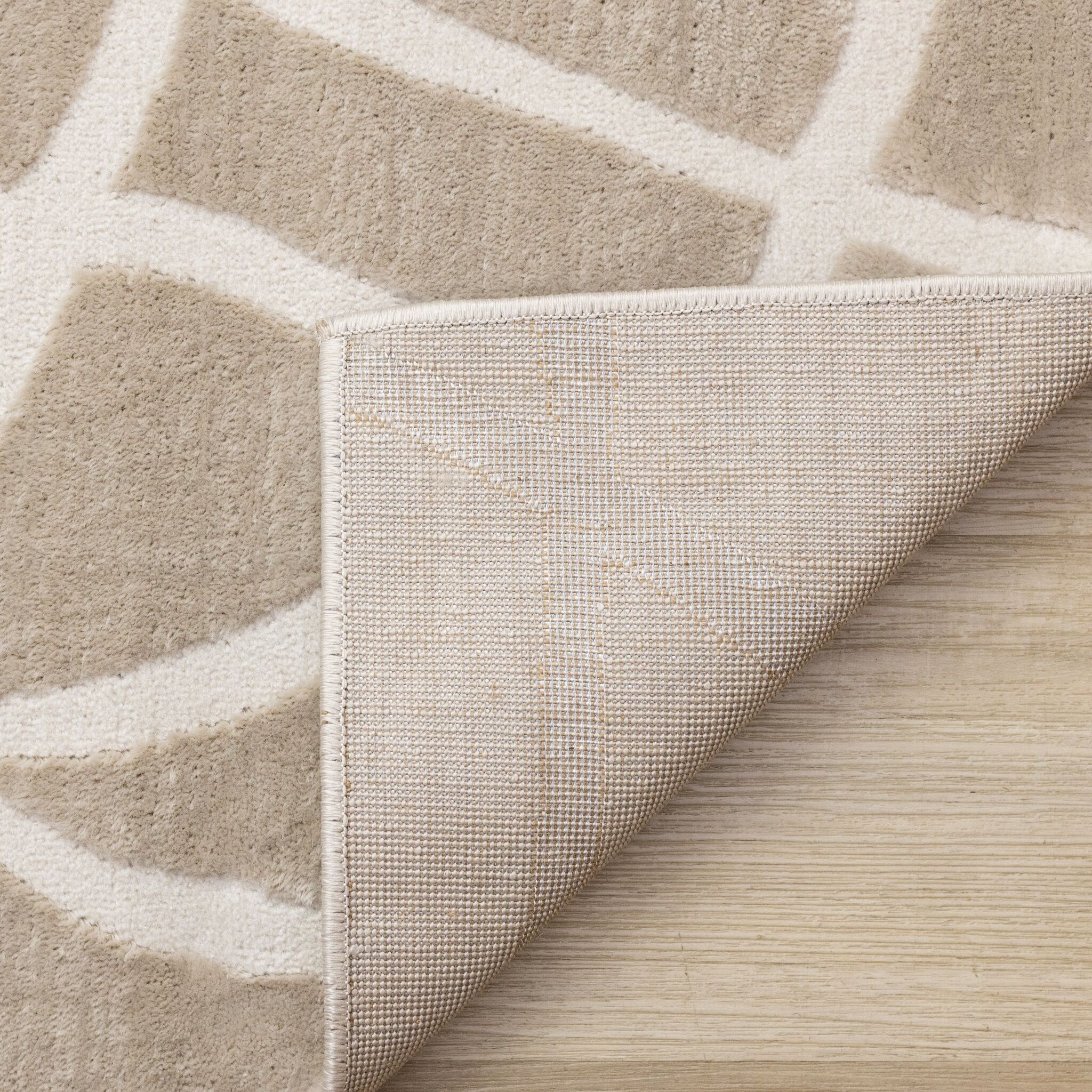 Soft Currents 5'3" x 7'7" Organic Line Design Area Rug - Beige, Cream