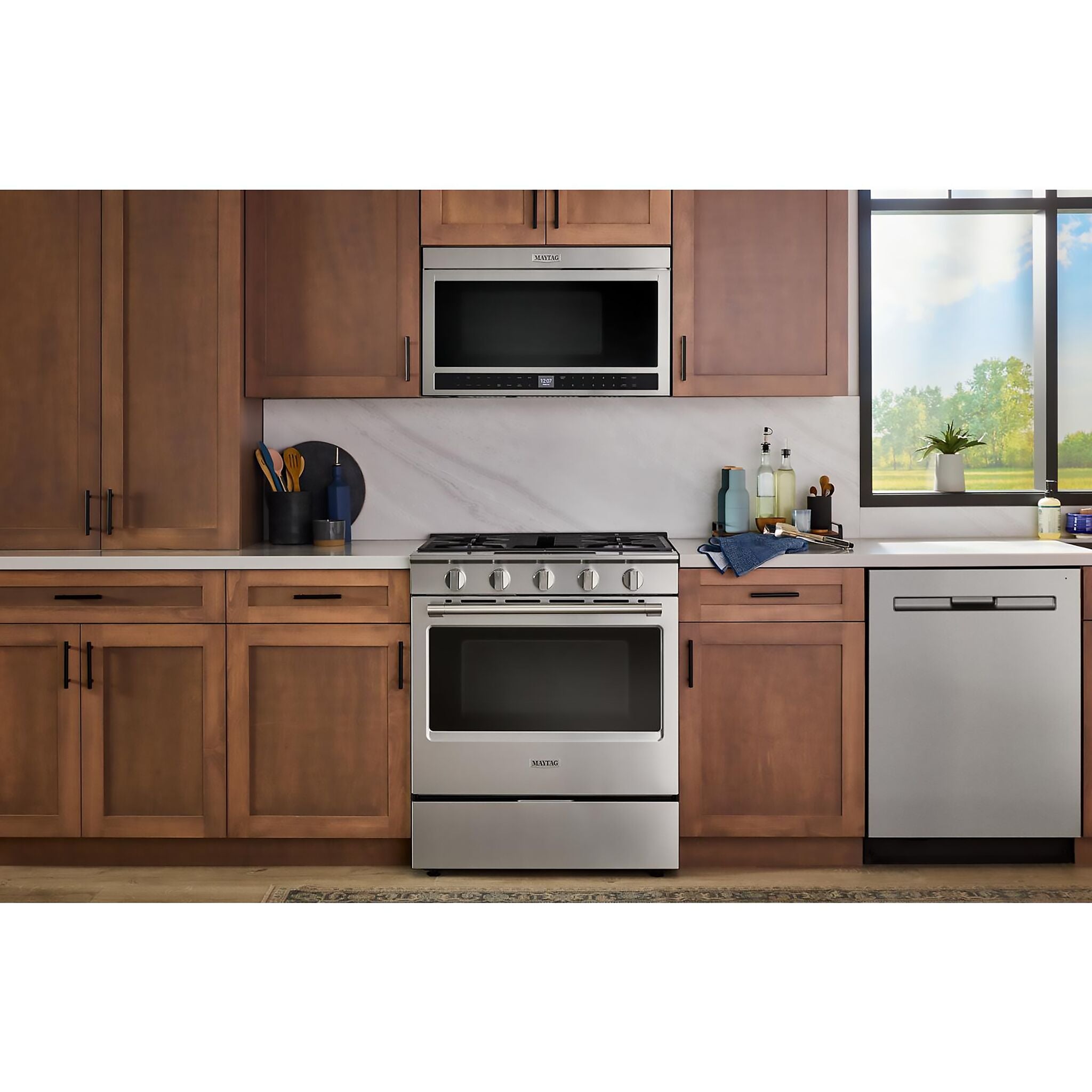 Maytag Fingerprint Resistant Stainless Steel Slide-In Gas Convection Range (5 cu.ft.) - MSGS7030SZ