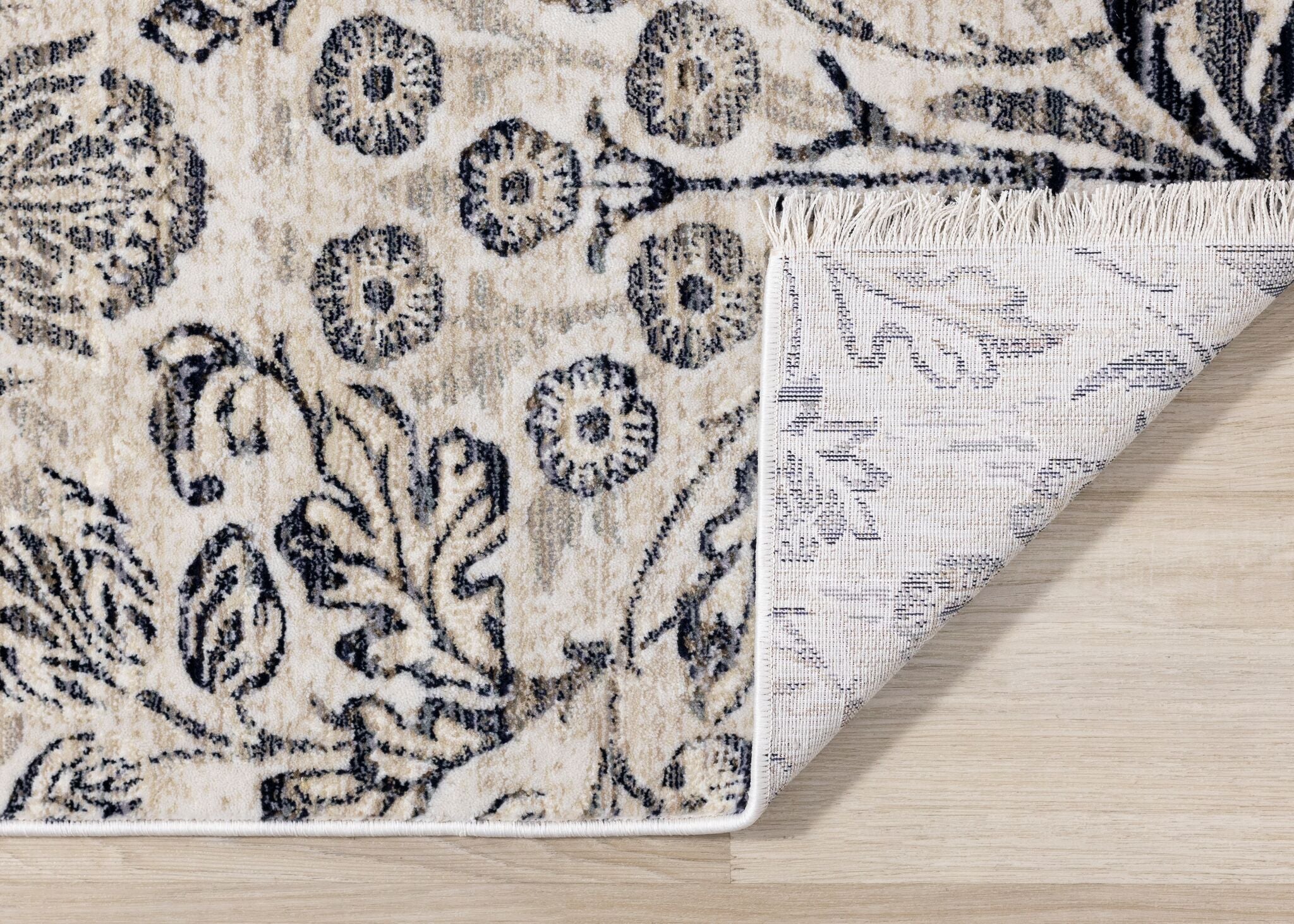 Midnight Garden 5'3" x 7'10" Ornate Leaf Pattern Area Rug - Cream