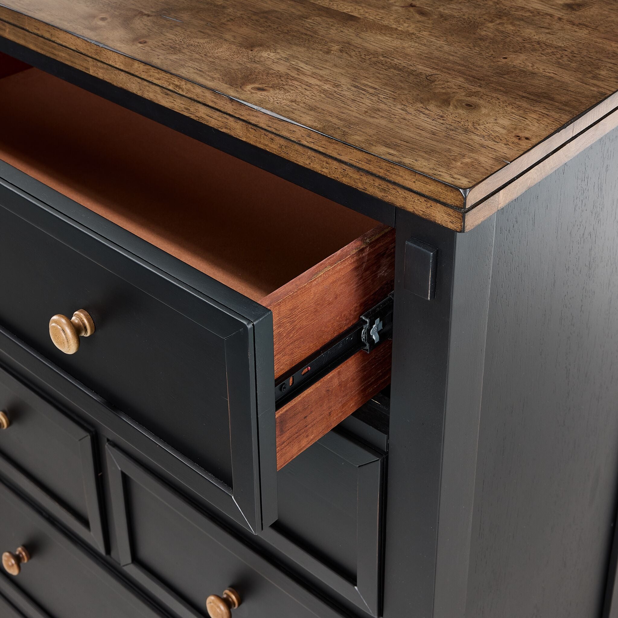 Stormy Ridge 6-Drawer Chest - Slate Black, Chicory