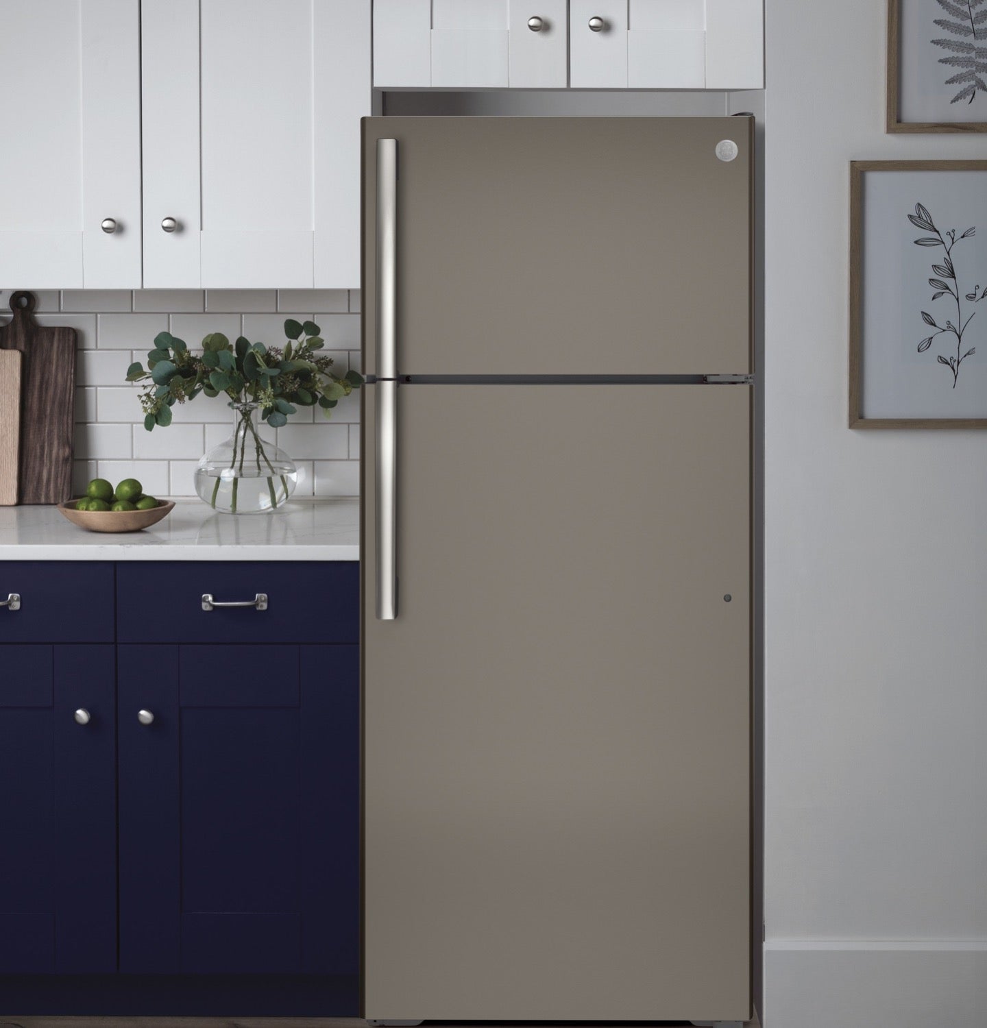 GE 28" 17.5 Cu. Ft. Slate Top-Freezer Refrigerator - GTE18GMNRES