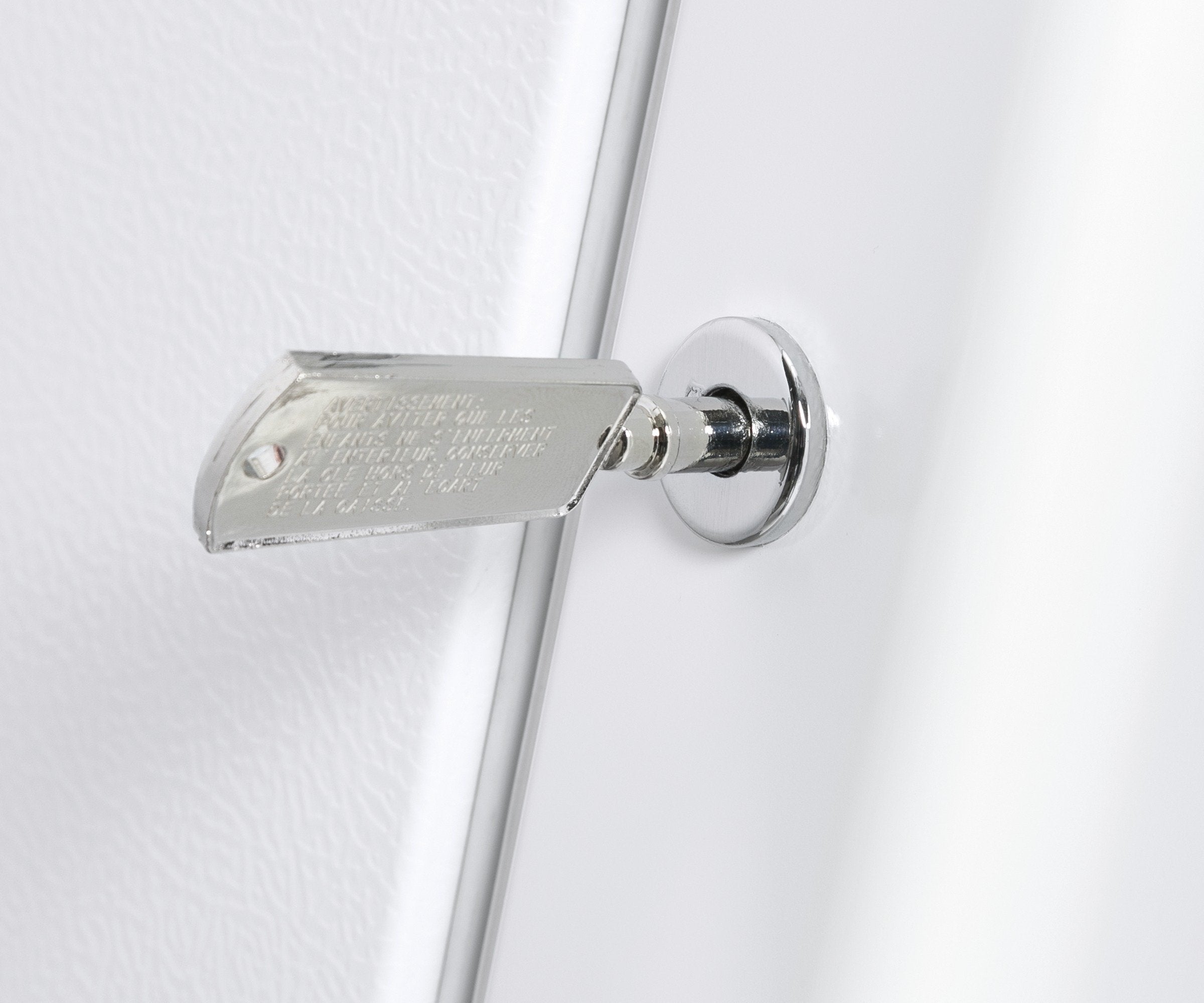 GE White Frost-Free Upright Freezer (17.3 Cu. Ft.) - FUF17SMRWW