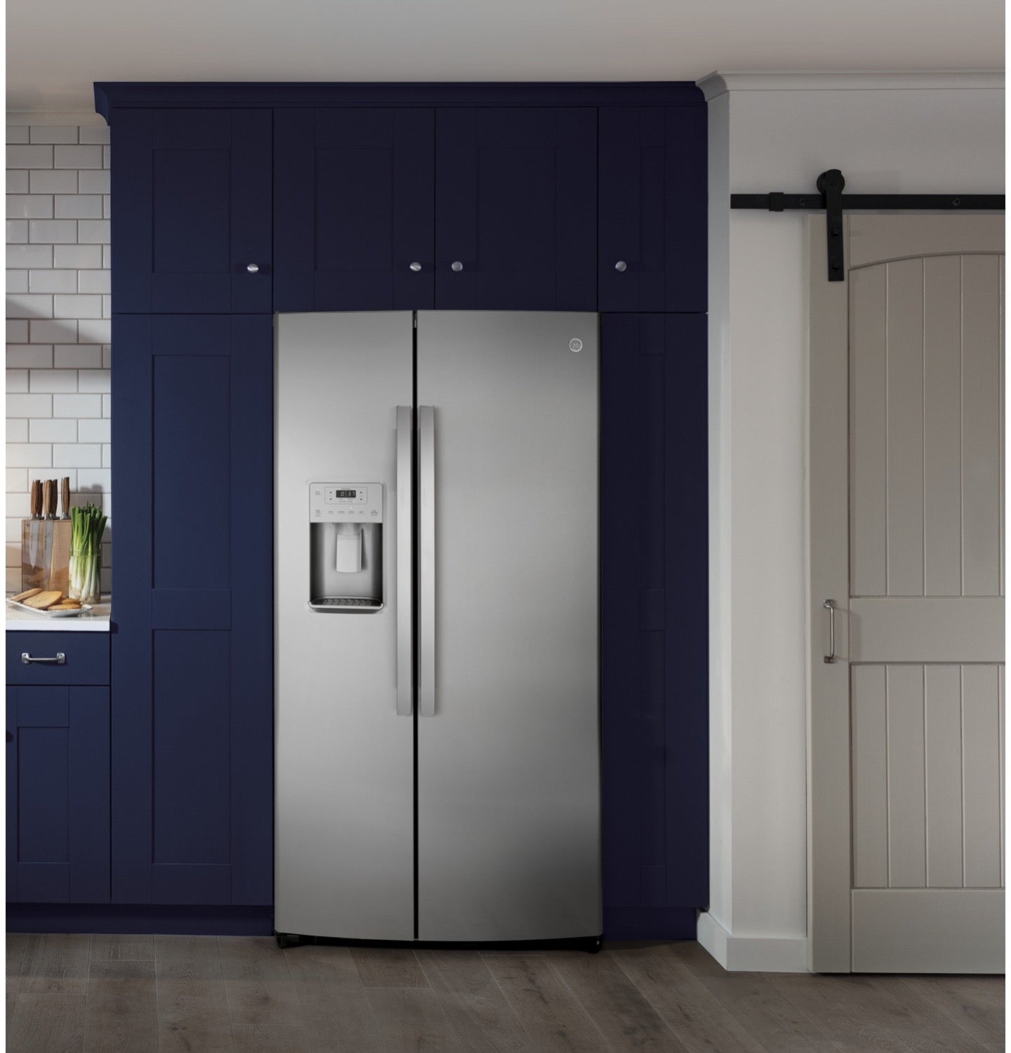 GE 35.75" 25.1 Cu. Ft. Stainless Steel Side-By-Side Refrigerator - GSS25IYNFS