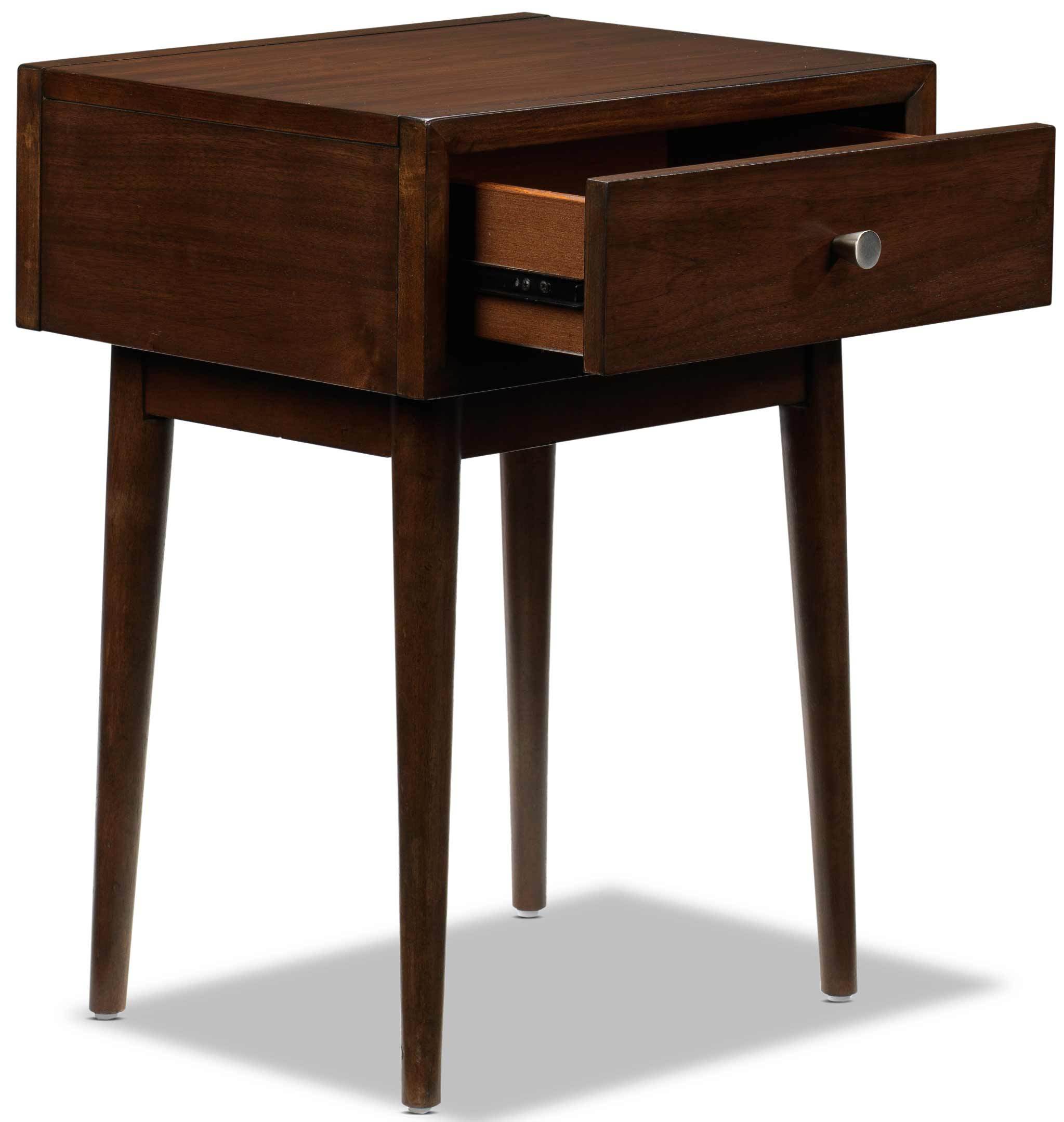 Boyton 18" End Table - Walnut