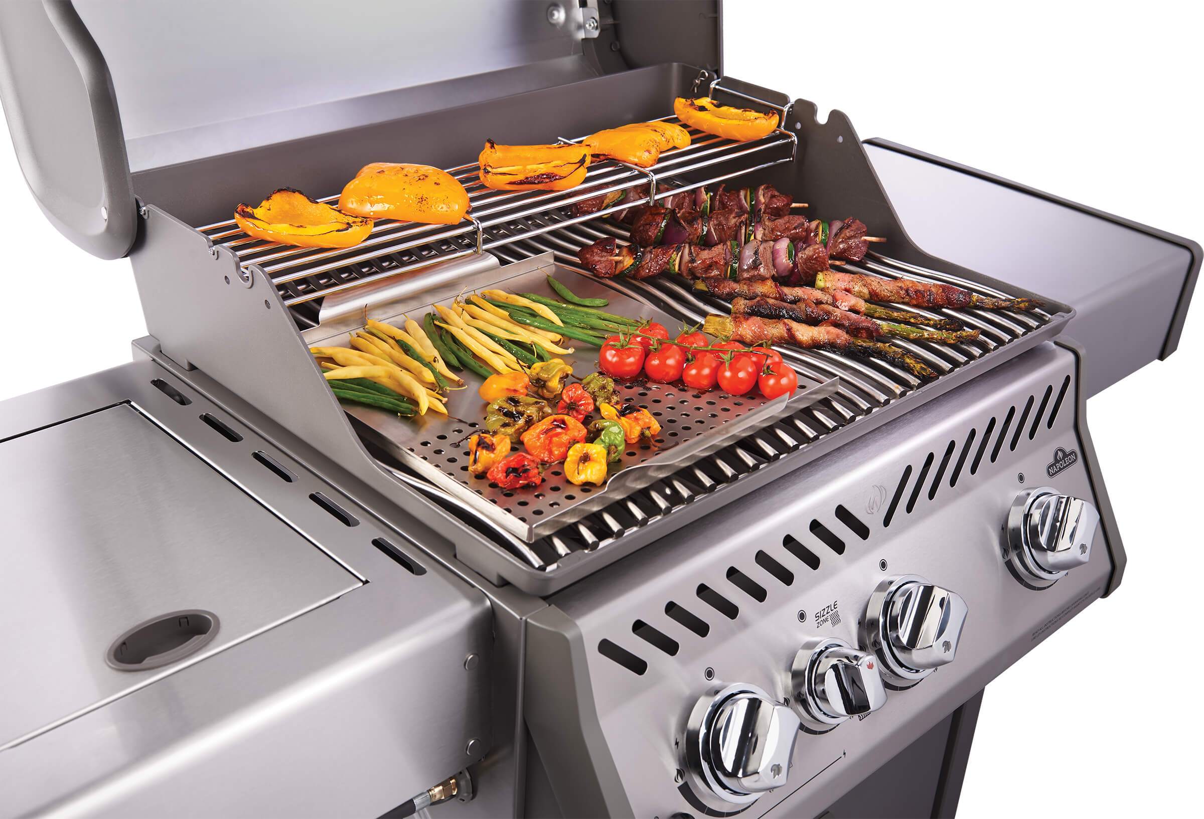 Napoleon Rogue 425 SIB Stainless Steel Propane Gas Grill Barbecue - R425SIBPSS