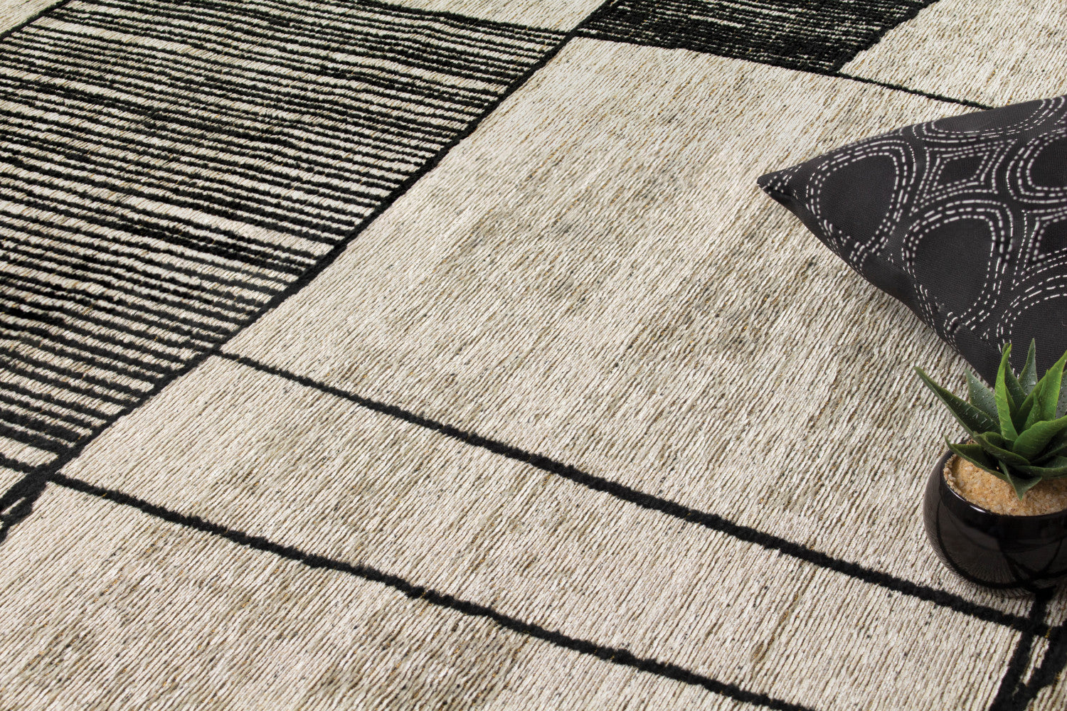 Ollie Abstract Pen Drawing Area Rug - 5' X 8' - Grey