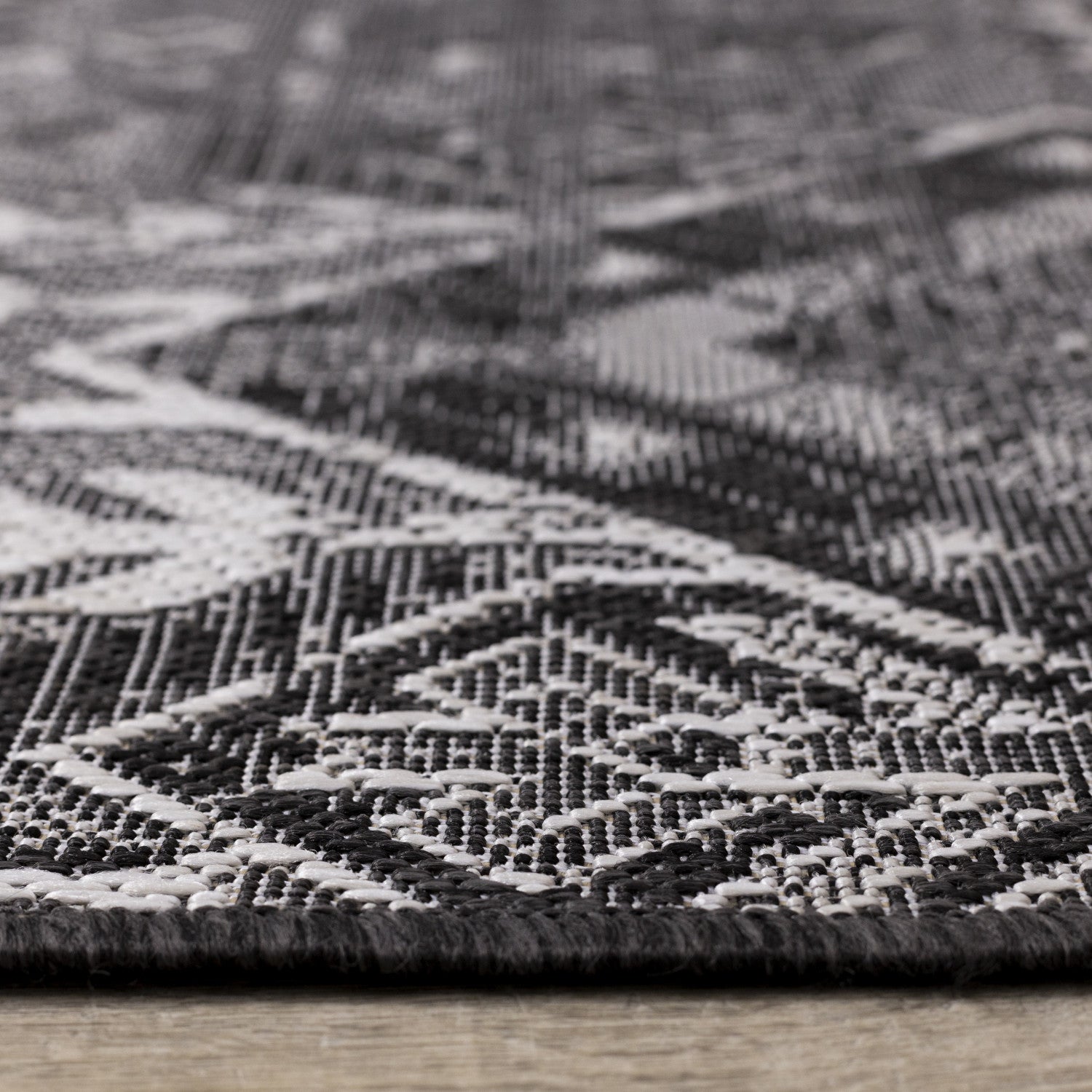 Jango Indoor/Outdoor Geometric Area Rug - 8' X 11' - Grey/Black