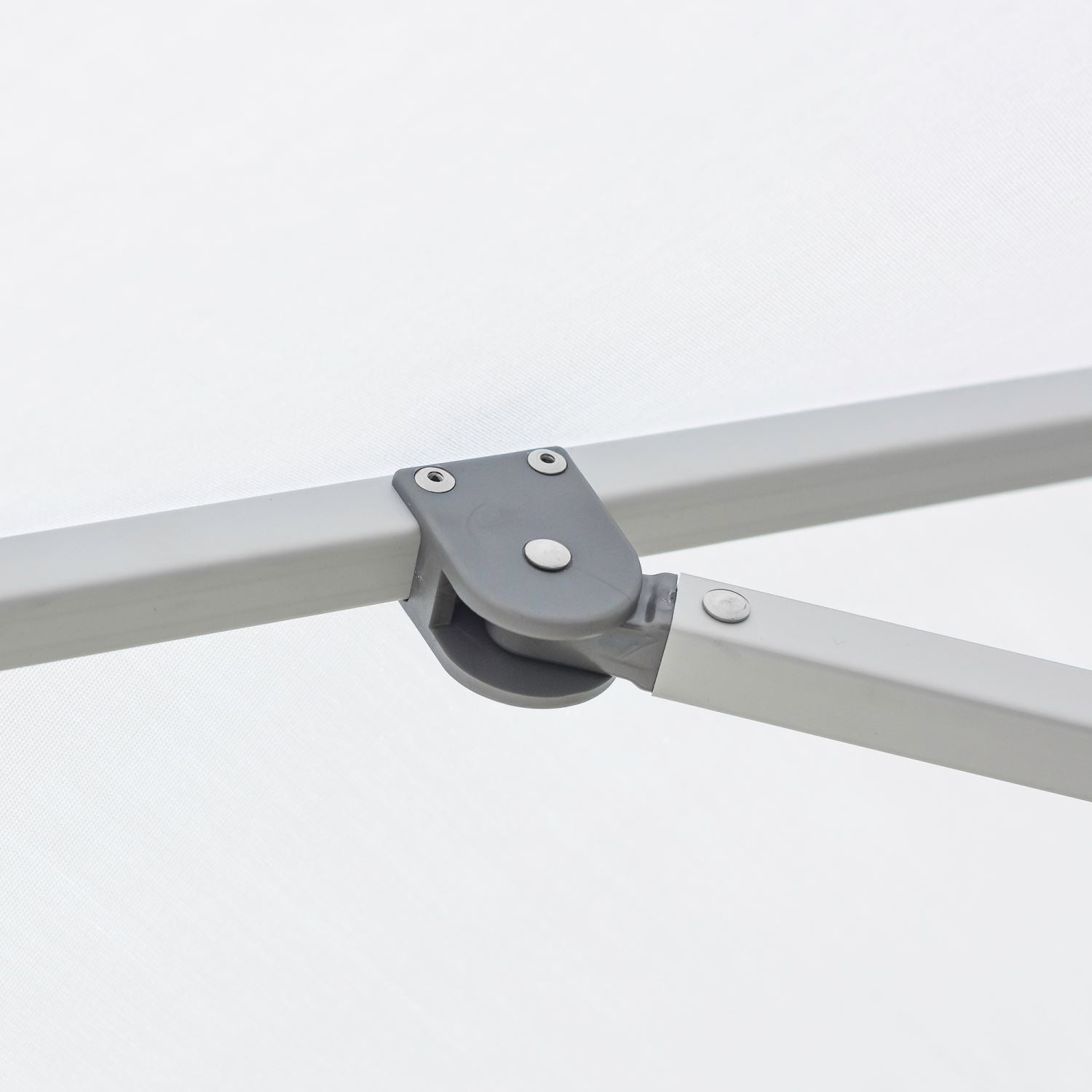 Oca 7.5' Square Outdoor Umbrella - Titanium Grey/Brushed Aluminum