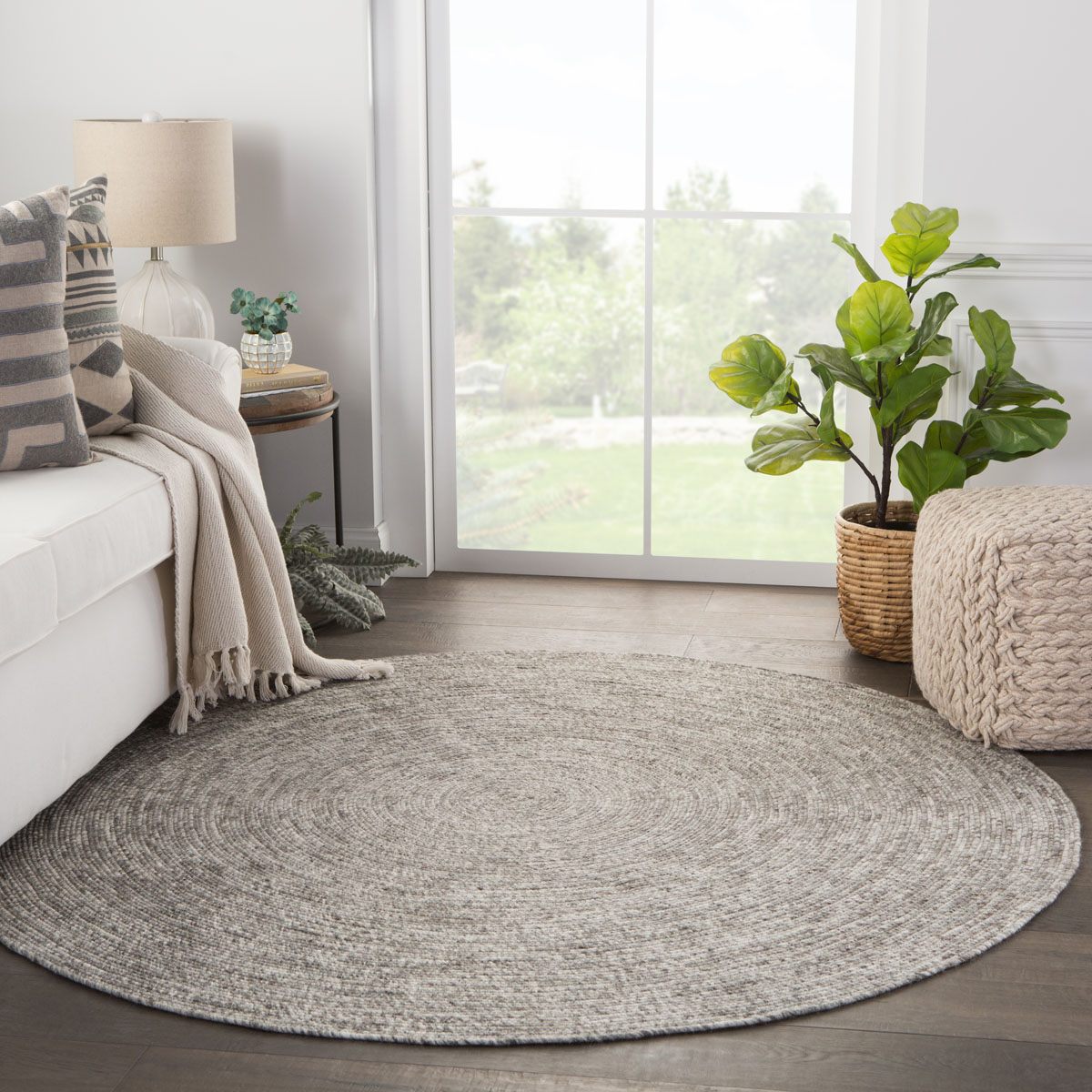 Lagkada II Area Rug - 6' Round - Grey/White