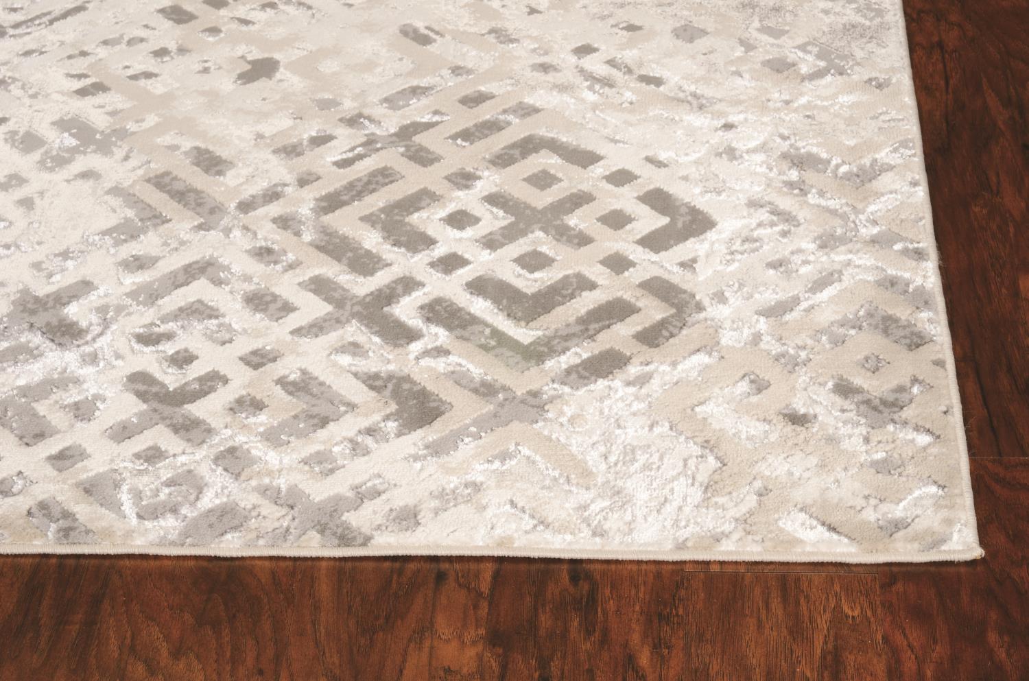 Lacie IV 6'7" x 9'6" - Sand Silver Area Rug