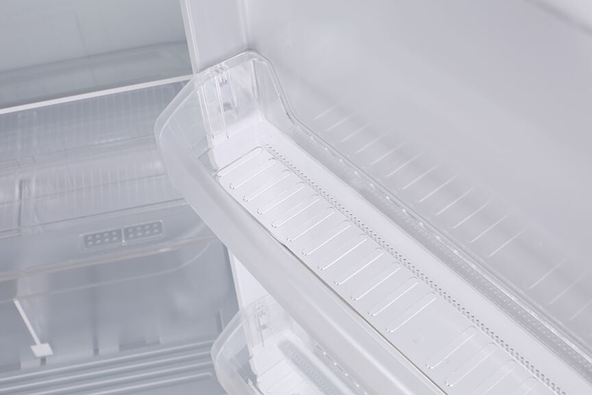 Epic 28" White Top Mount Refrigerator (17.0 cu. ft.) - EFF170W