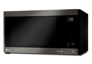 LG Four micro-ondes de comptoir NeoChefMC 1,5 pi³ avec technologies Smart InverterMC et EasyClean® acier inoxydable noir résistant aux taches LMC1575BD