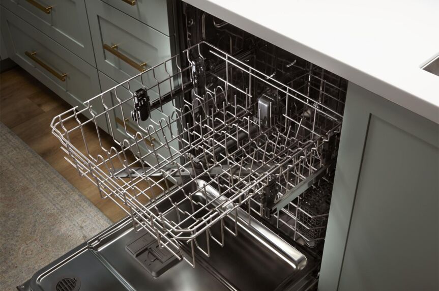 Whirlpool White Dishwasher with Deep Top Rack (50 dBA) - WDT740SALW