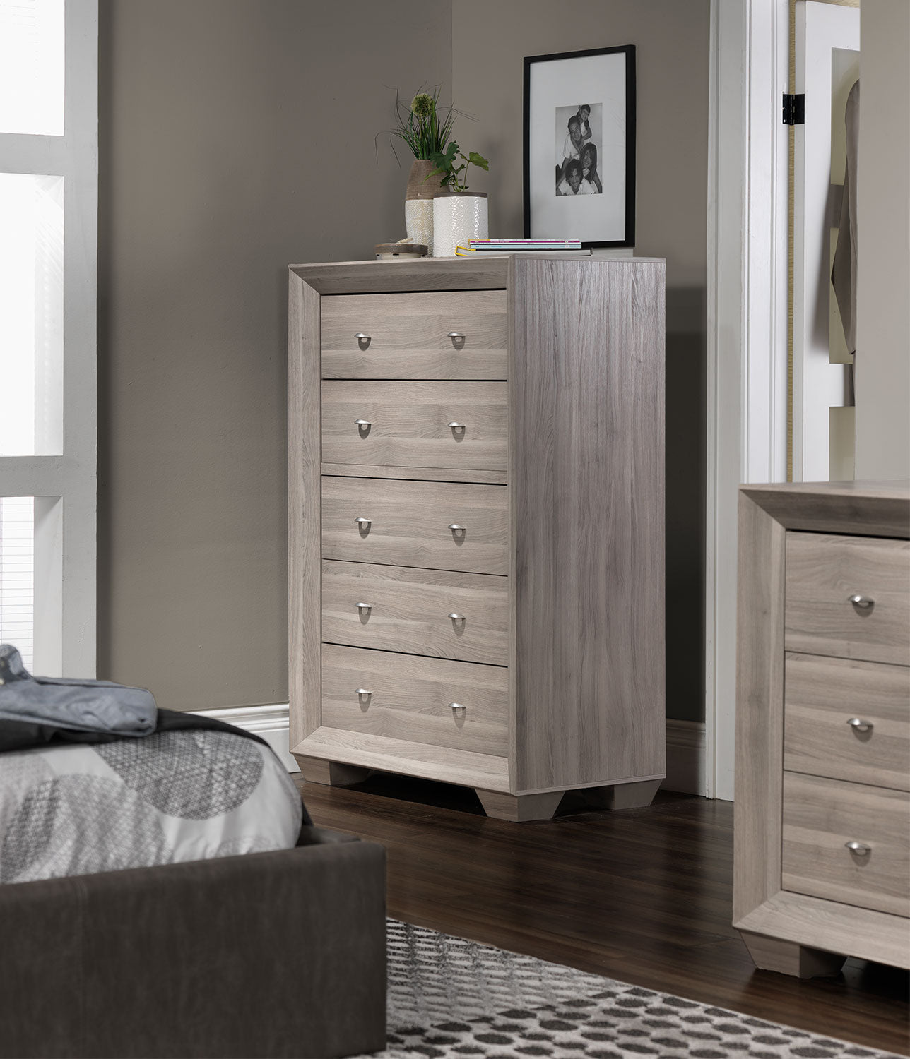 Franklin Chest - Taupe