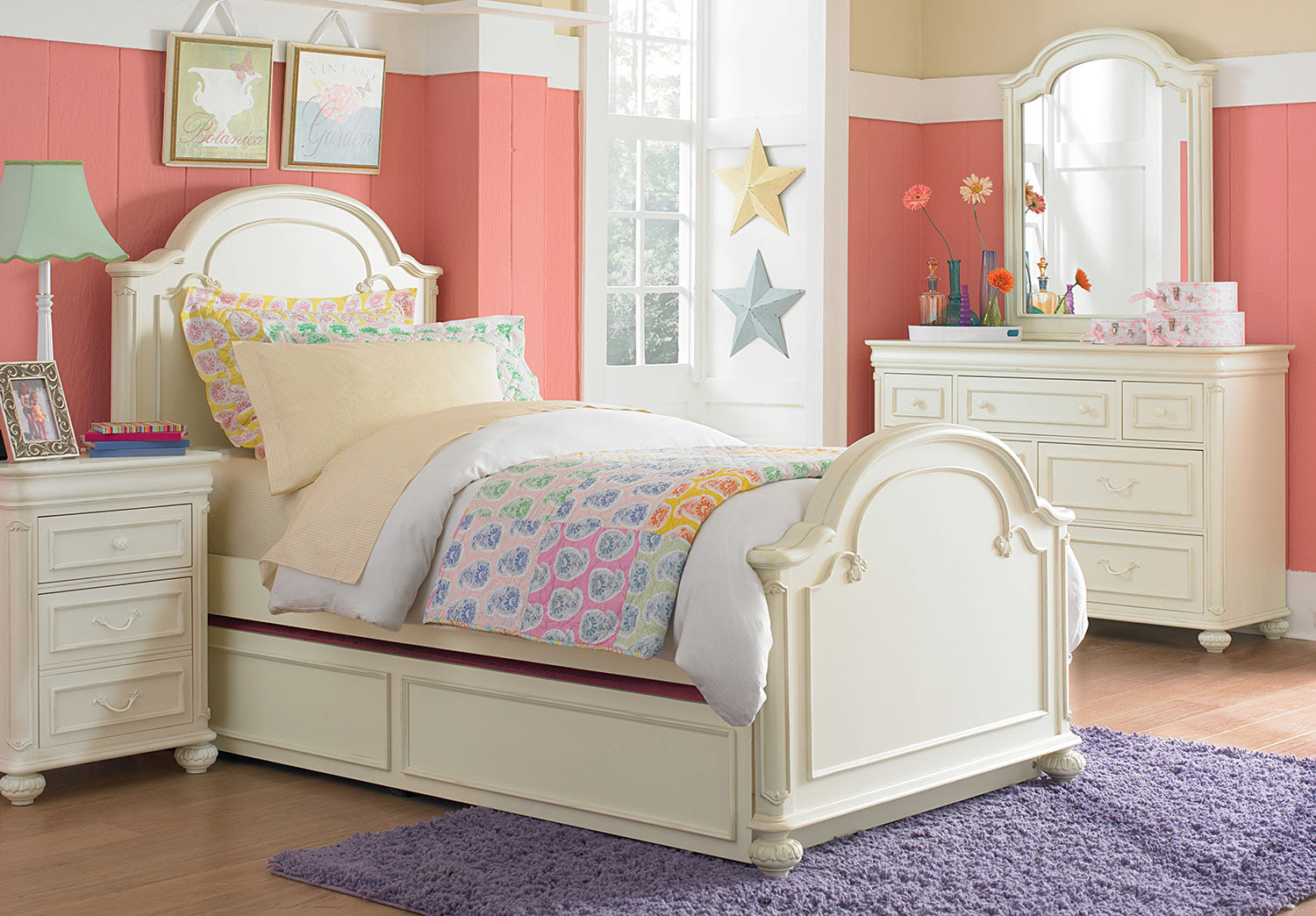 Amber Dresser - Antique White