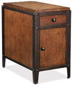 Pinebrook Chairside Table - Distressed Natural Pine