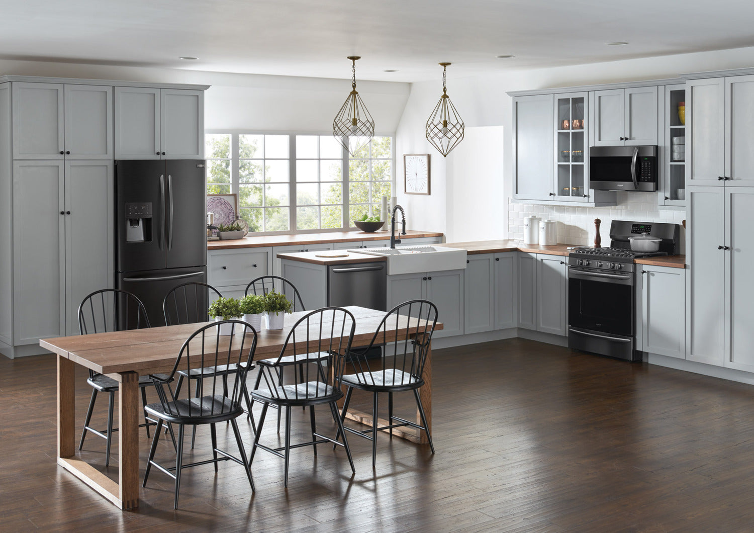 Frigidaire Gallery Black Stainless Steel French Door Refrigerator (26.8 Cu. Ft.) - FGHB2868TD